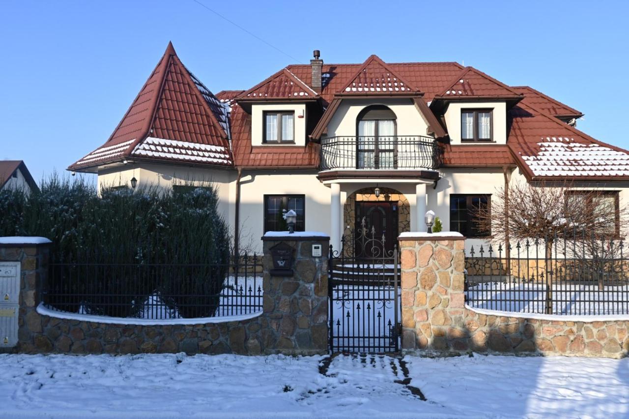 Villa Sophie Zabno Ngoại thất bức ảnh