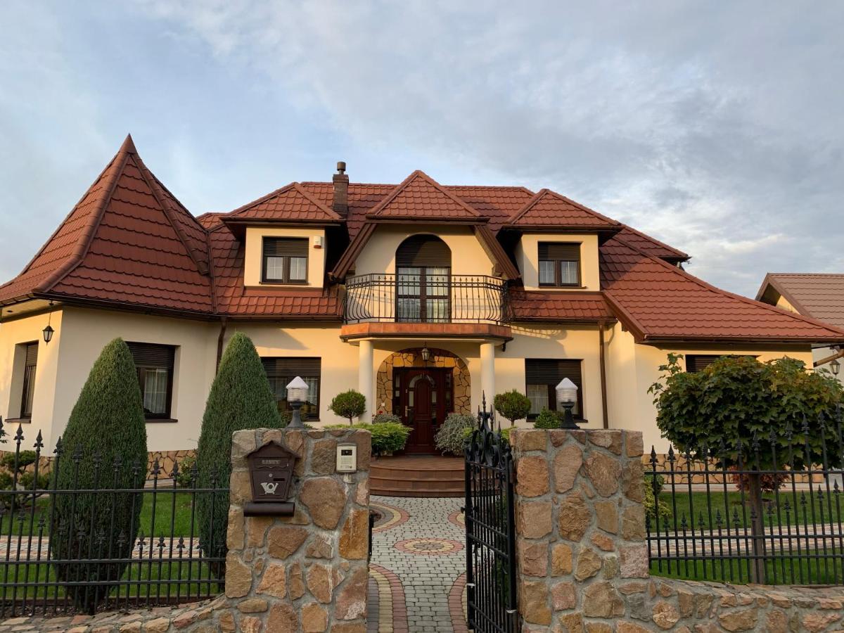 Villa Sophie Zabno Ngoại thất bức ảnh